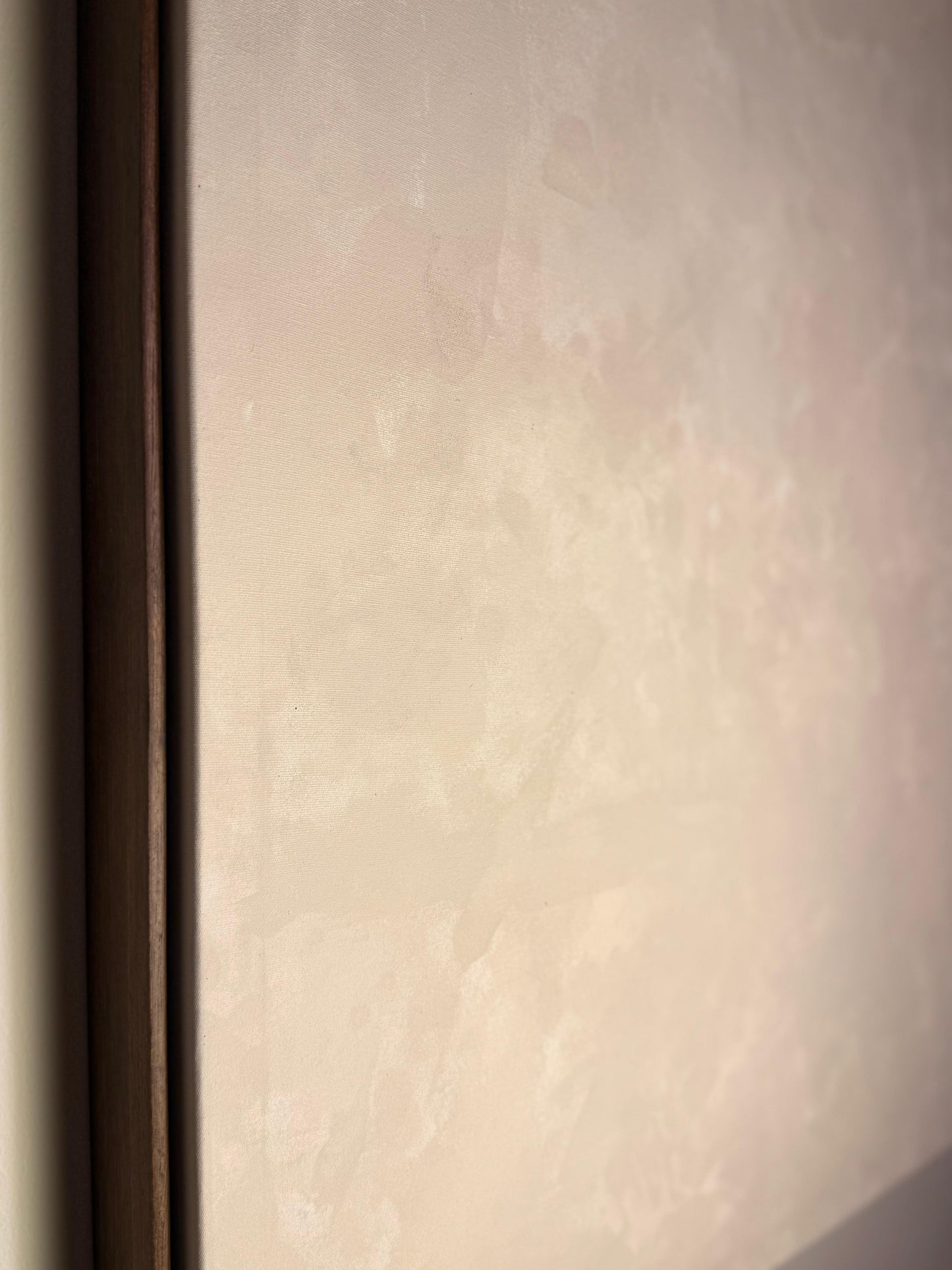 “Moon” 70 x 50 cm El Yapımı Minimal Bej Renkli Soyut Tablo – Ahşap Floater Çerçeveli