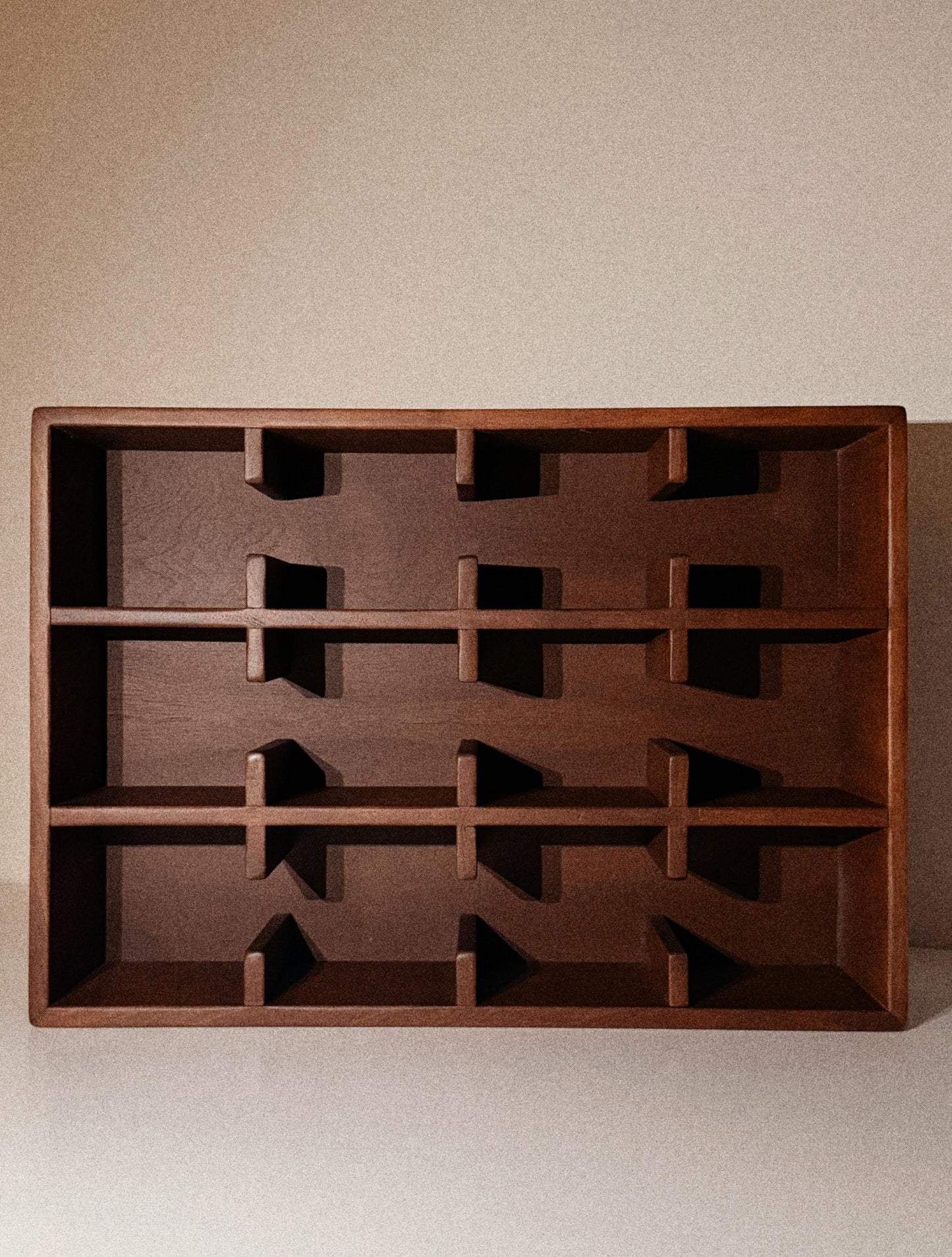 %100 Doğal Ahşap Mug Standı - Modern Minimal Fincan Rafı- 12 Bölmeli Kahve Köşesi Organizeri