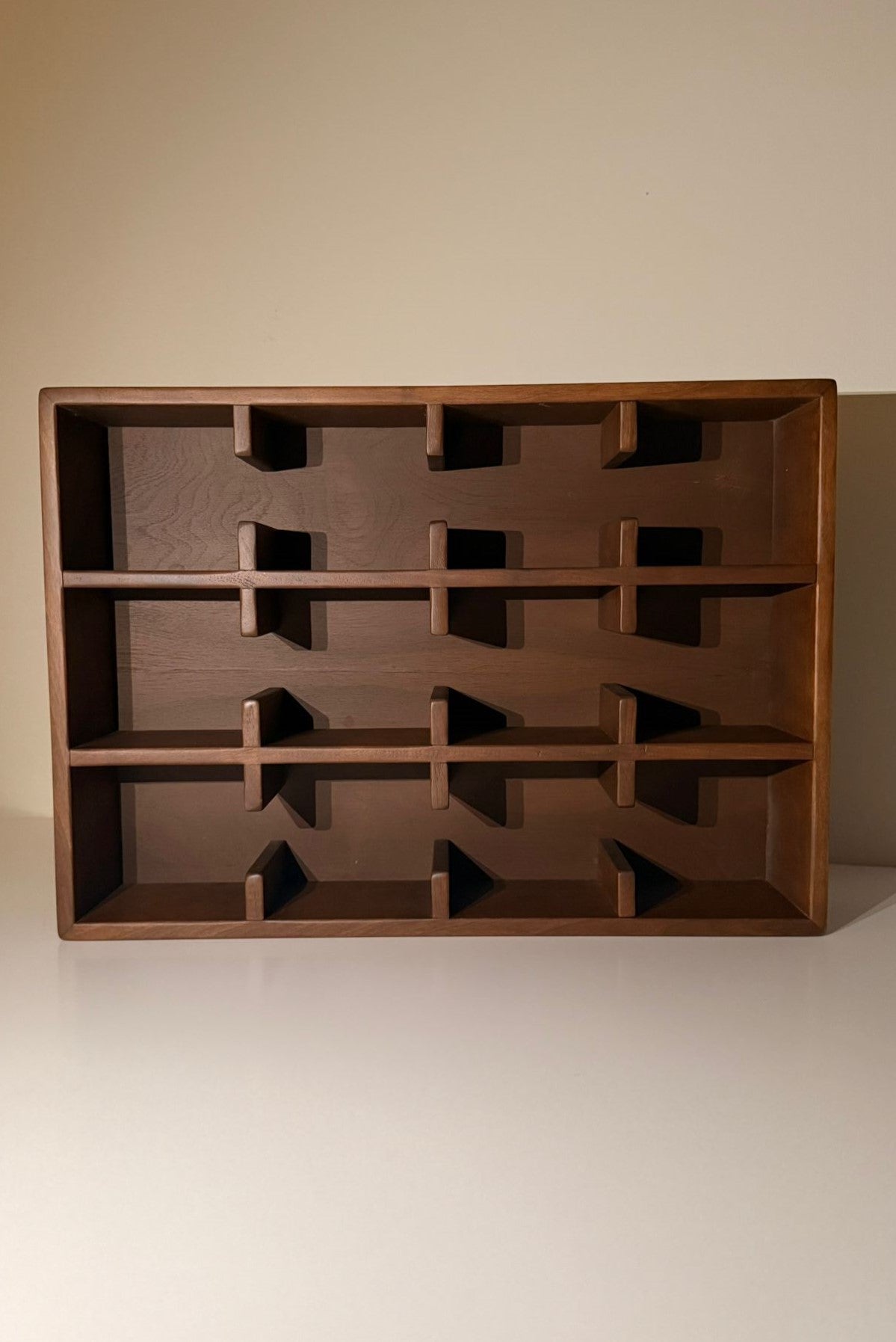 %100 Doğal Ahşap Mug Standı - Modern Minimal Fincan Rafı- 12 Bölmeli Kahve Köşesi Organizeri